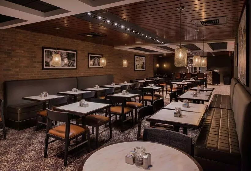 Hotel Doubletree By Hilton Raleigh Crabtree Valley