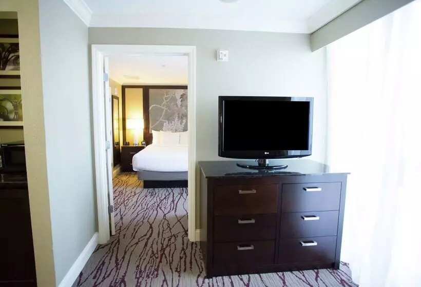 Doubletree By Hilton Hotel Savannah Historic District