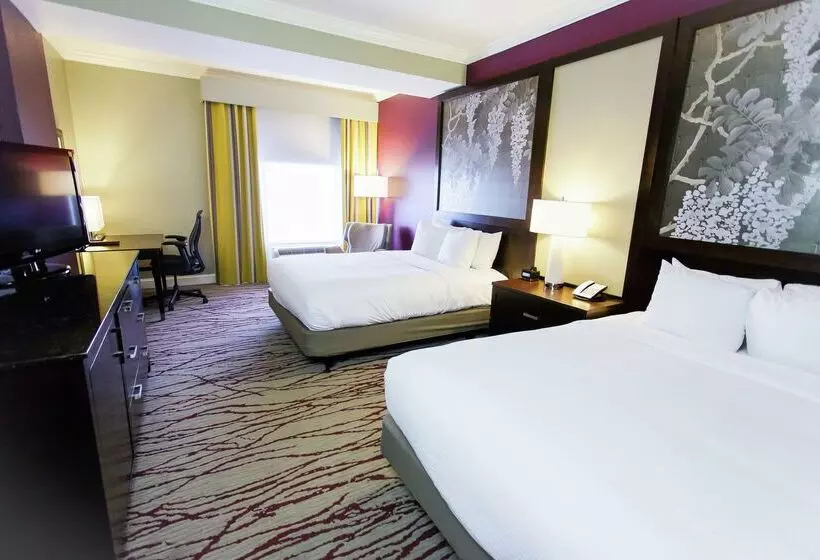 Doubletree By Hilton Hotel Savannah Historic District