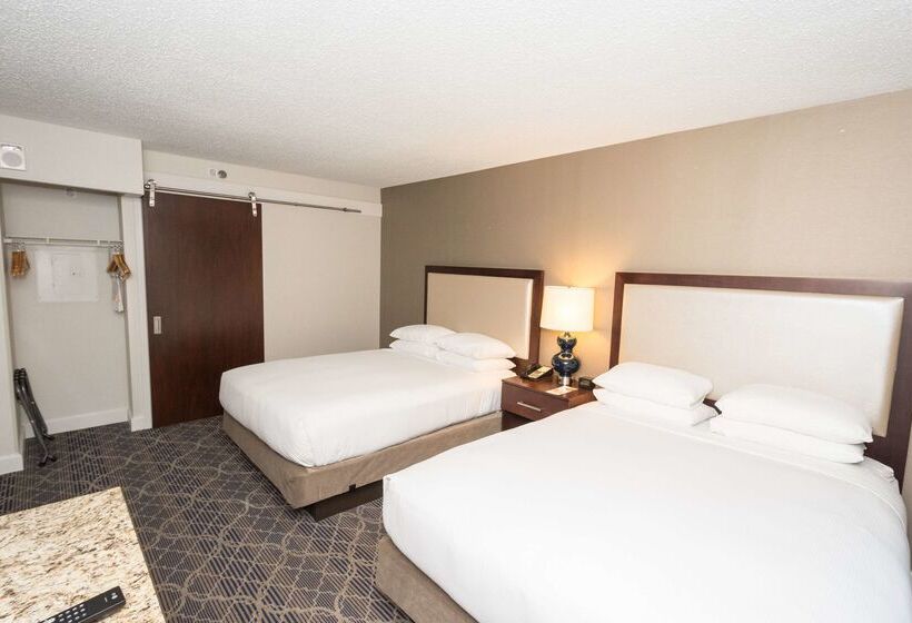 هتل Doubletree Suites By Hilton At The Battery Atlanta