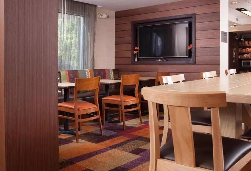 هتل Fairfield Inn Greenvillespartanburg Airport