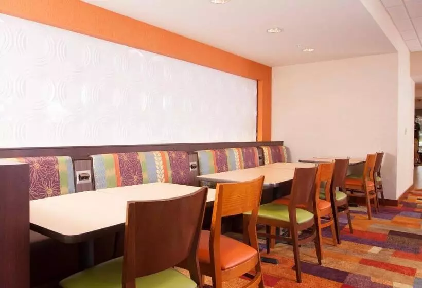 هتل Fairfield Inn Greenvillespartanburg Airport