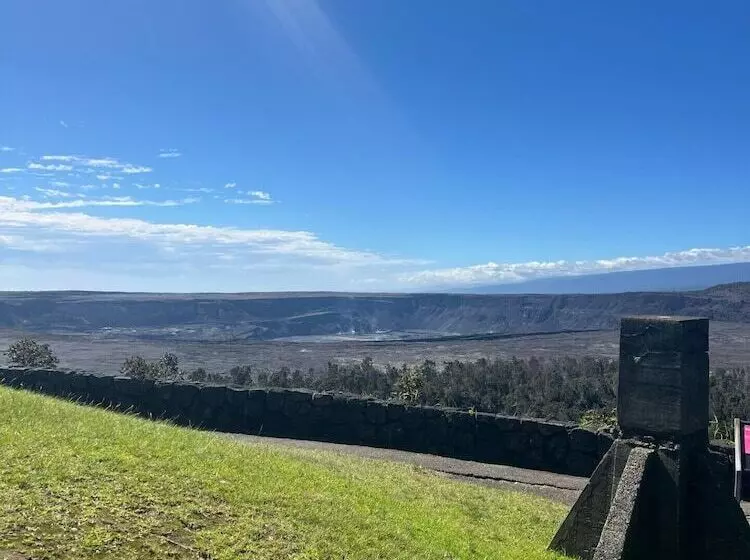 ホテル Hawaii Volcano House