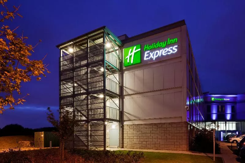 ホテル Holiday Inn Express London Stansted Airport, An Ihg