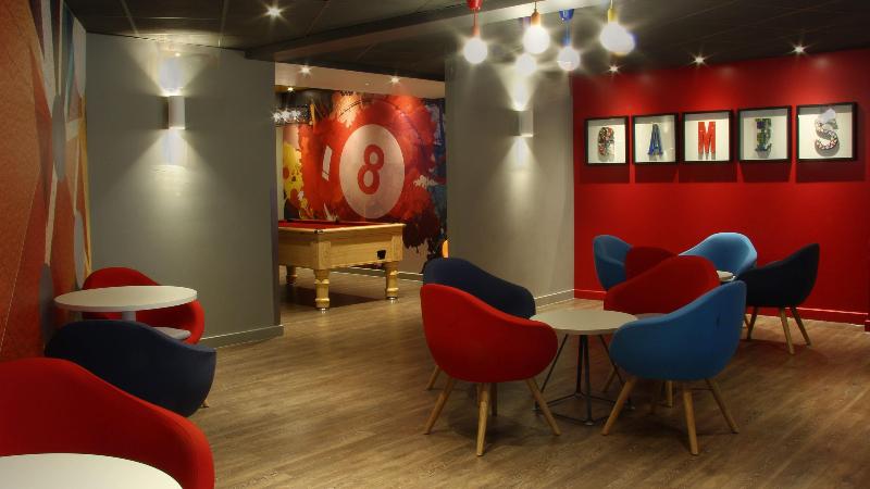 Отель Holiday Inn Express London Stansted Airport, An Ihg