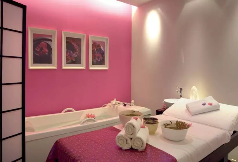 בית מלון כפרי Ohtels Les Oliveres