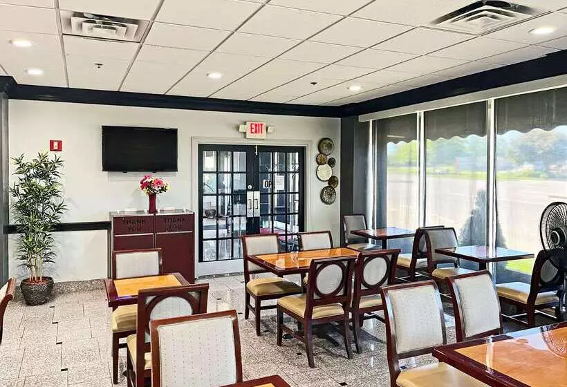 Hotel Quality Inn & Suites