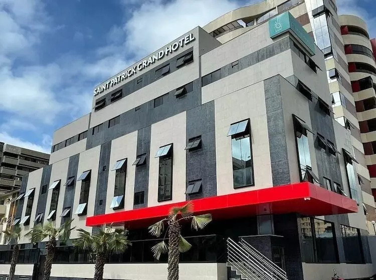 בית מלון כפרי Saint Patrick Grand