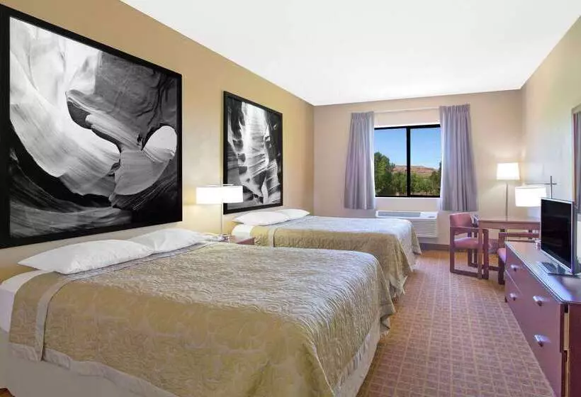 هتل Super 8 By Wyndham Page/lake Powell