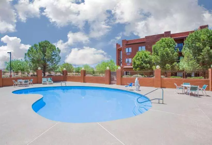 هتل Super 8 By Wyndham Page/lake Powell