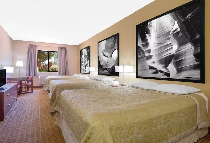 هتل Super 8 By Wyndham Page/lake Powell