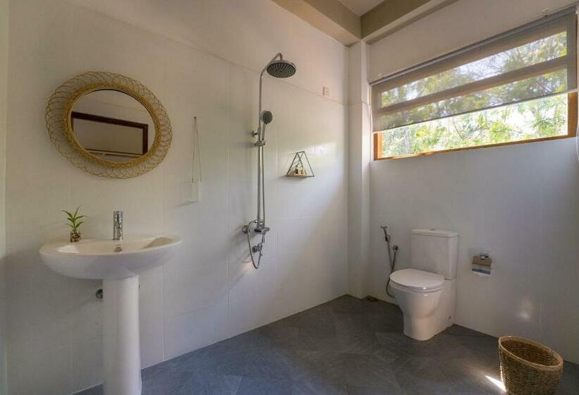 בית מלון כפרי Bombora Hiriketiya