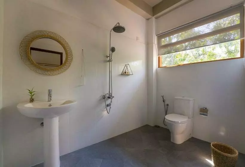 Hotelli Bombora Hiriketiya