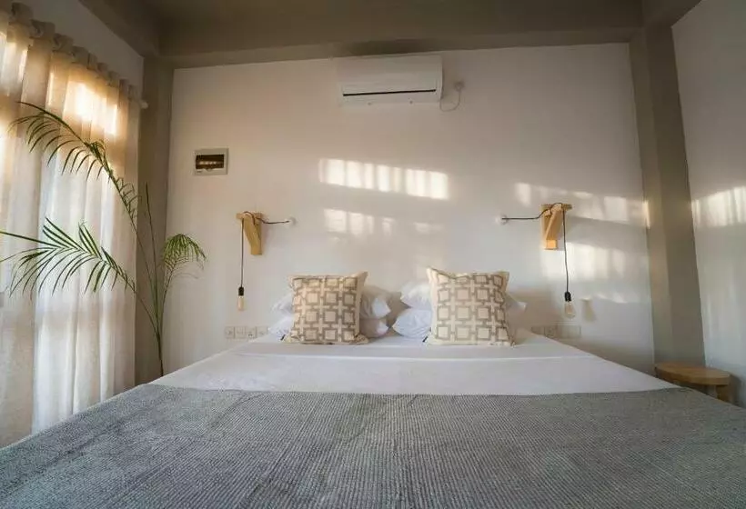 Hotelli Bombora Hiriketiya