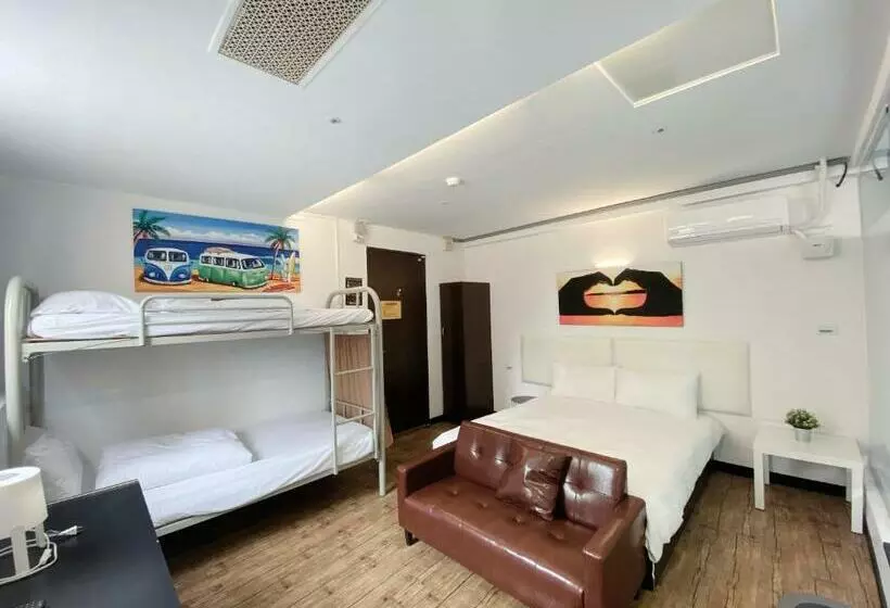 هتل Love River Inn 愛河日央