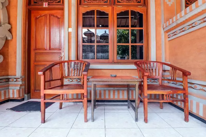 ホテル Oyo 2411 Taman Mekar Beach Inn 2