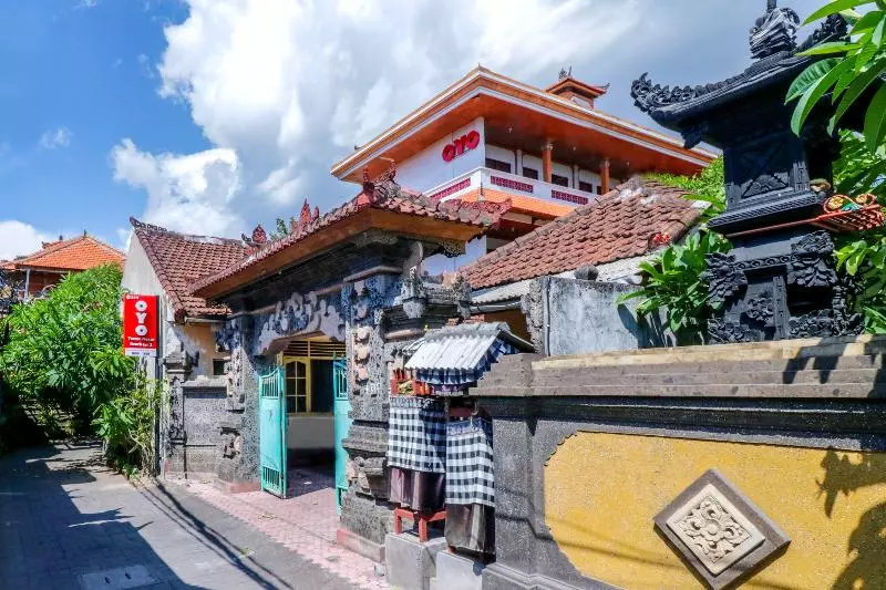 ホテル Oyo 2411 Taman Mekar Beach Inn 2