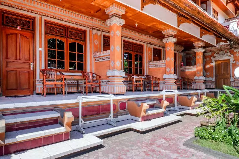 ホテル Oyo 2411 Taman Mekar Beach Inn 2