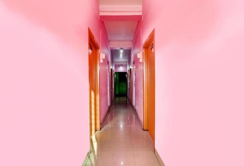 Hotelli Oyo 61077 Star View Guest House