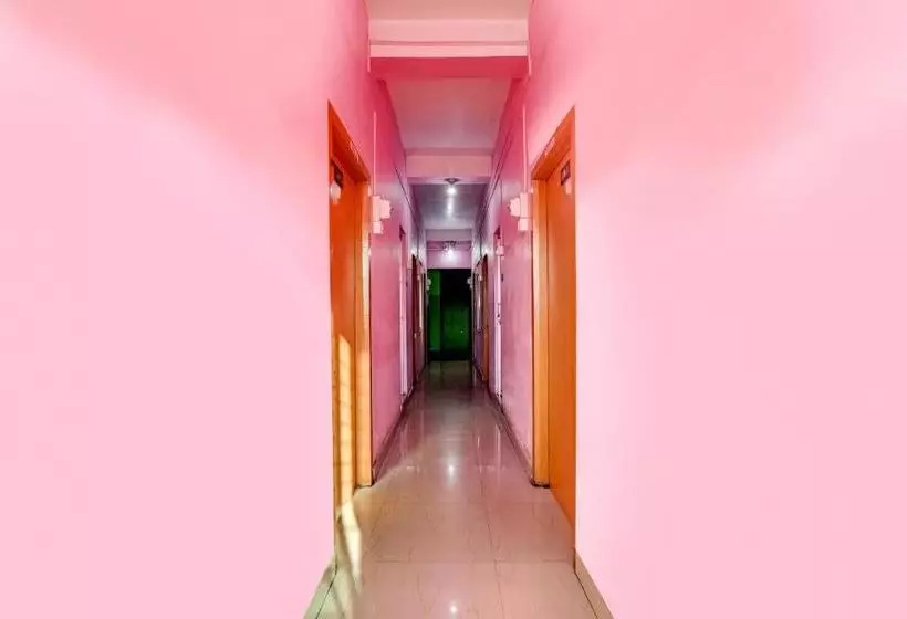 Hotelli Oyo 61077 Star View Guest House