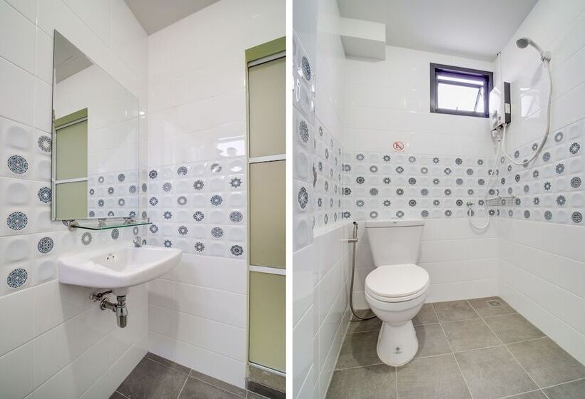 בית מלון כפרי Oyo 878 Sintara Residence