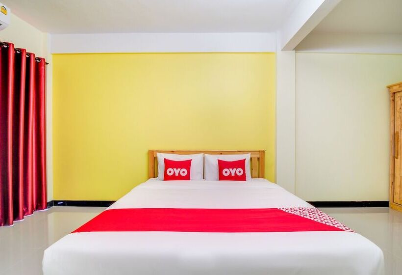 בית מלון כפרי Oyo 878 Sintara Residence