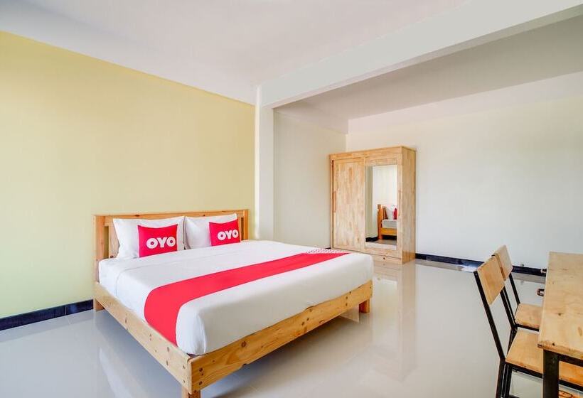 בית מלון כפרי Oyo 878 Sintara Residence