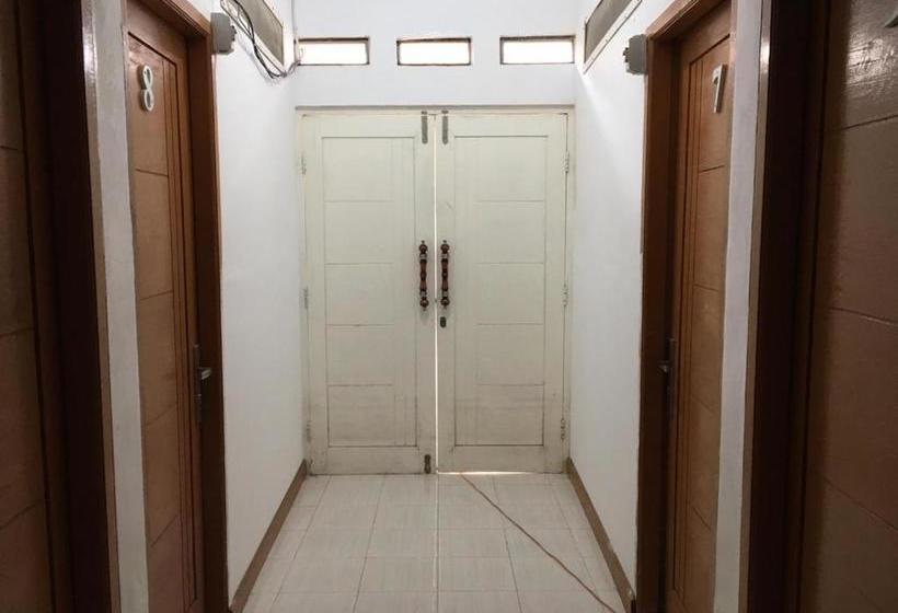 Szálloda Oyo Life 2877 Gardenia Residence 2 Duri Kosambi