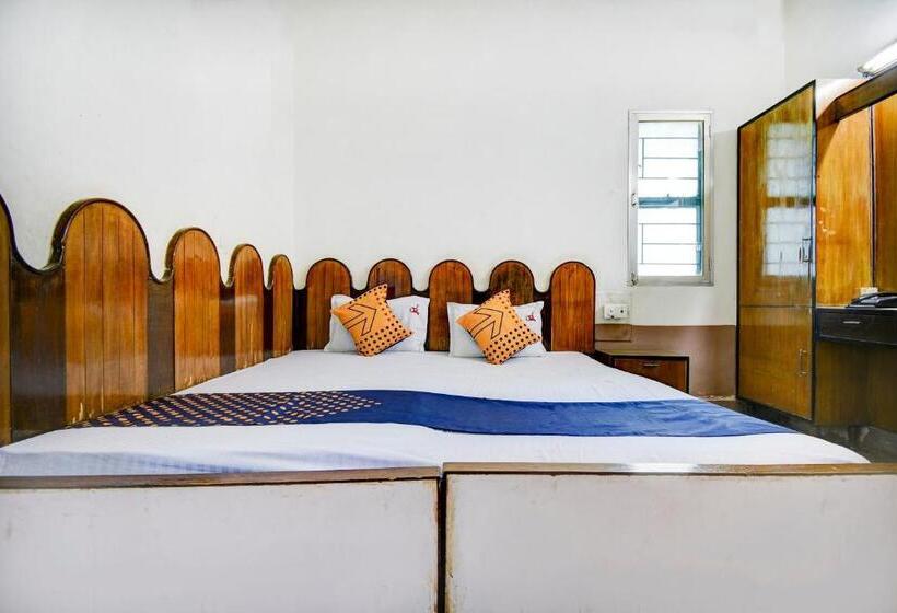 Spot On Hotel Jd Sons