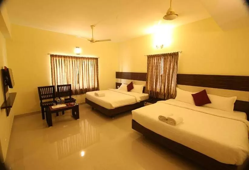 هتل Sri Gnana Vedha Beach Residency