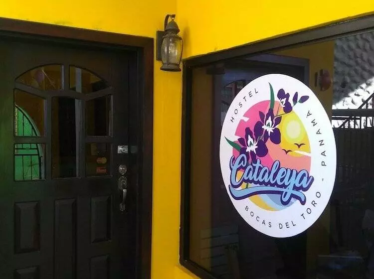 پانسیون Cataleya Hostel