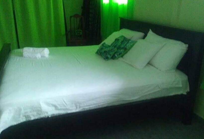 پانسیون Cataleya Hostel