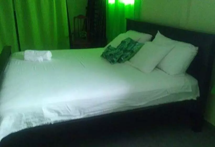 پانسیون Cataleya Hostel