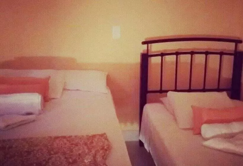 پانسیون Cataleya Hostel