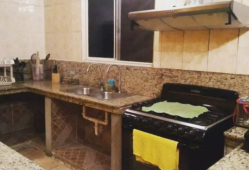 پانسیون Cataleya Hostel