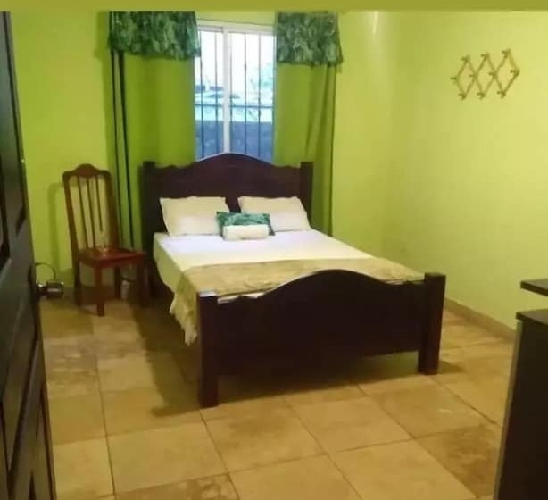 پانسیون Cataleya Hostel