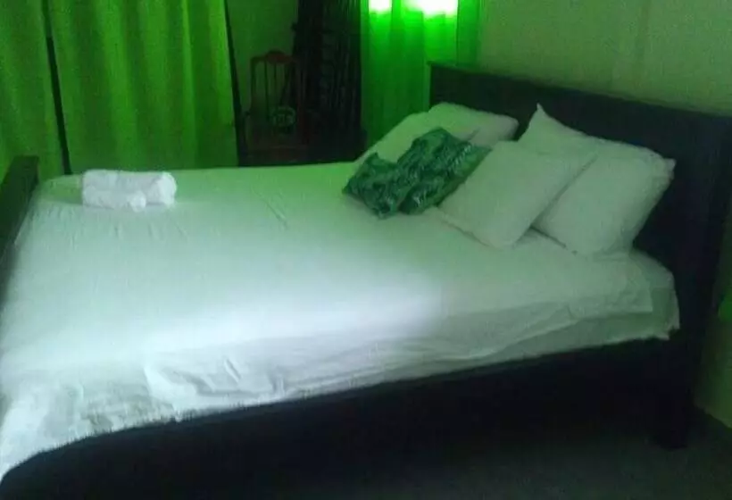 پانسیون Cataleya Hostel