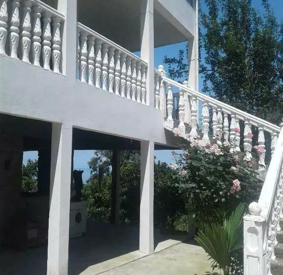 پانسیون Guest House Maka