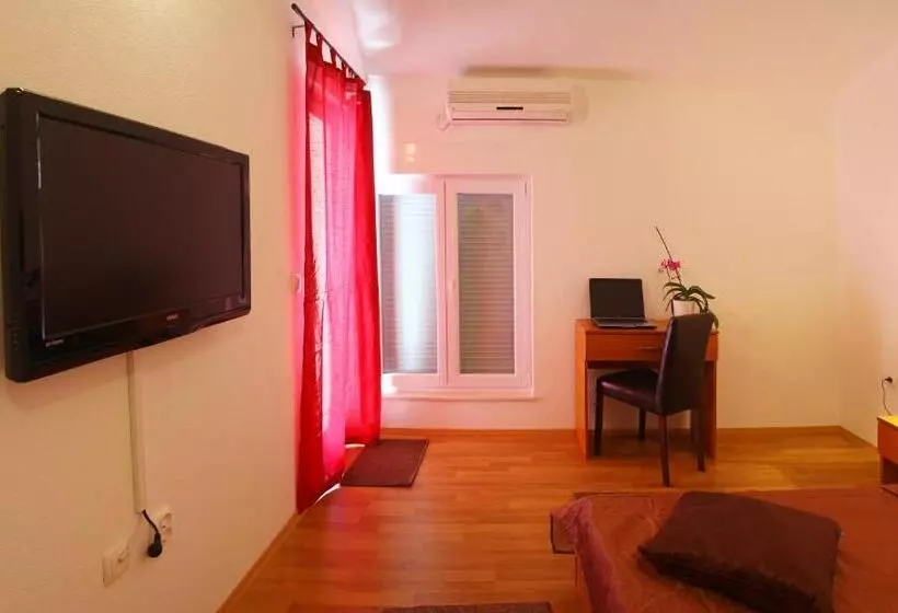 پانسیون Guesthouse Liska