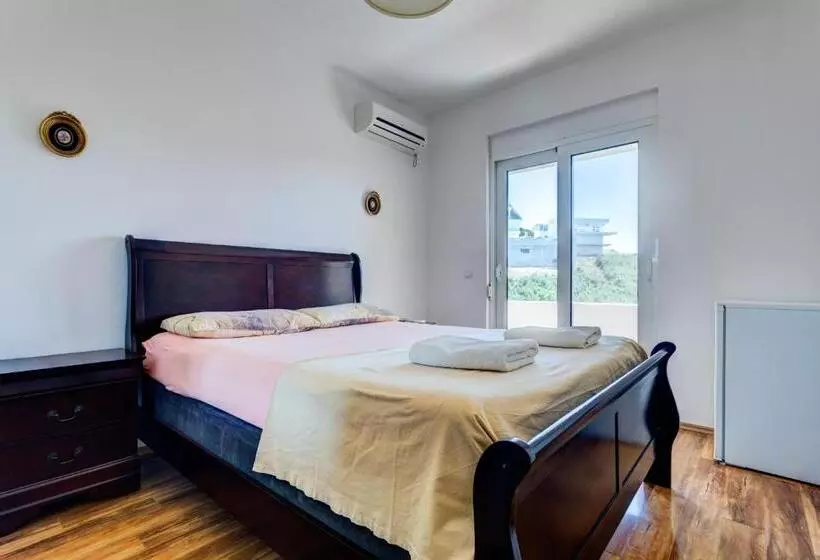 پانسیون Vera Apartments