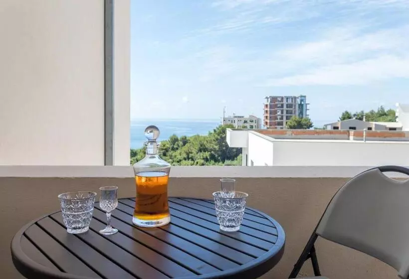 پانسیون Vera Apartments