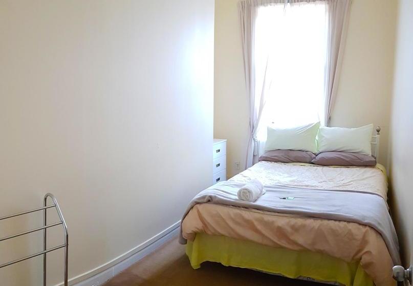 Alberg Honeysuckle House