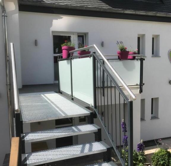 ユースホステル La Maison Vintage