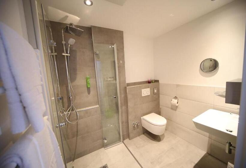 ユースホステル La Maison Vintage