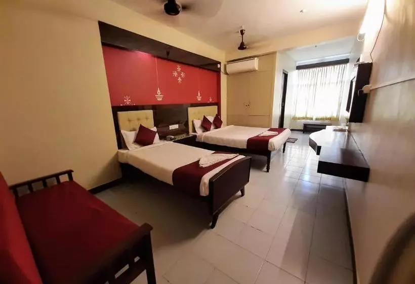 هتل Ravi Krishna Inn