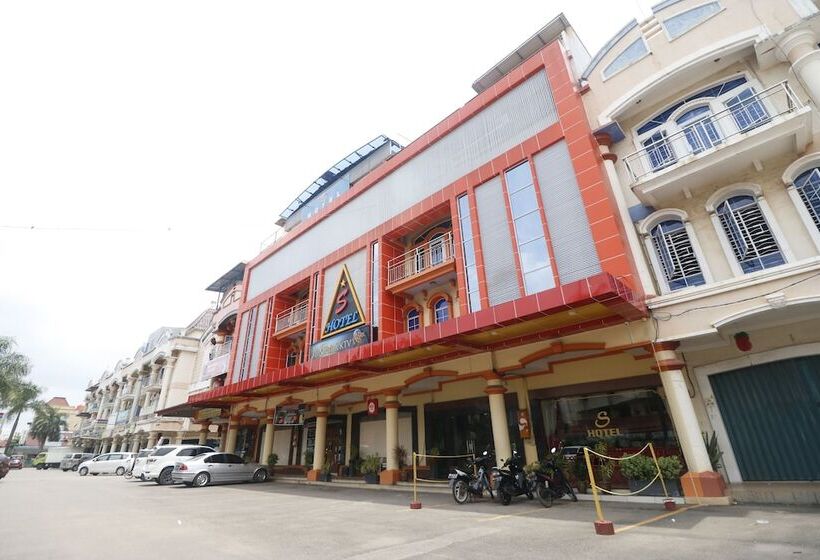 فندق Reddoorz Plus Near Dc Mall Batam