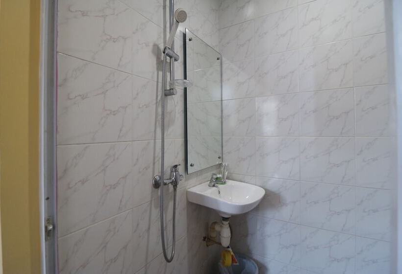 فندق Reddoorz Plus Near Dc Mall Batam