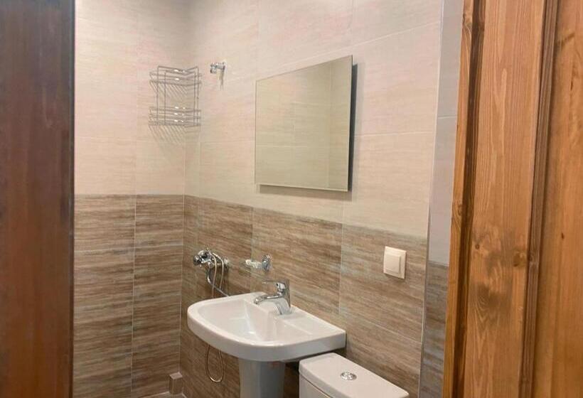 پانسیون Green Garden