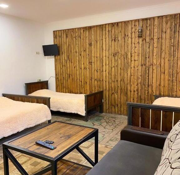 پانسیون Green Garden