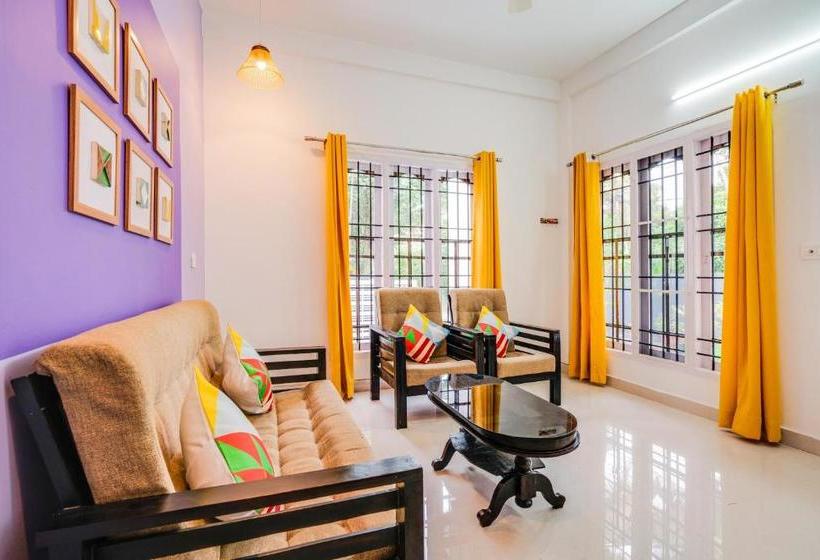 ペンション Oyo Home 45296 Highness Apartment